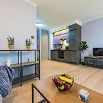 Glow Apartments, Nowa Letnica
