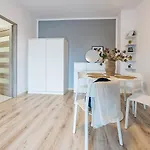 Glow Apartments, Nowa Letnica