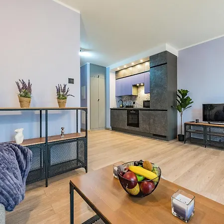 Glow Apartments, Nowa Letnica