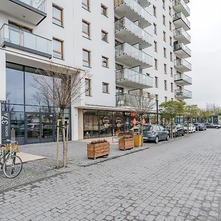 Glow Apartments, Nowa Letnica