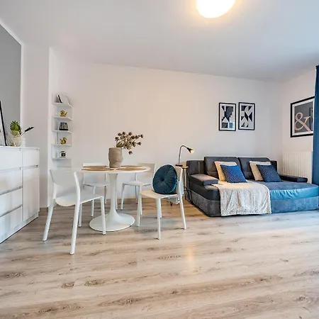 Glow Apartments, Nowa Letnica 아파트