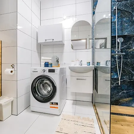 Appartamento Glow Apartments, Nowa Letnica