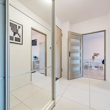 Glow Apartments, Nowa Letnica דירה גדנסק