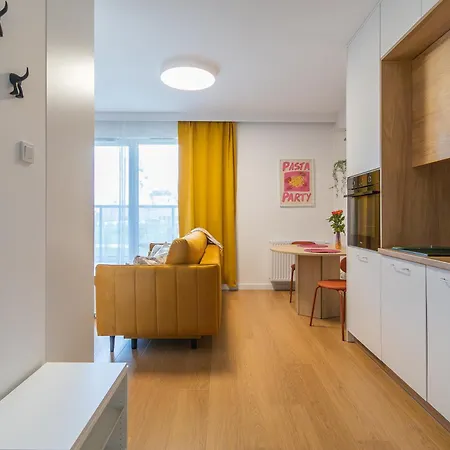 Glow Apartments, Nowa Letnica