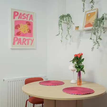 Glow Apartments, Nowa Letnica