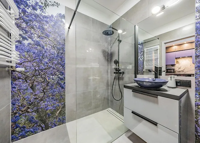 アパート Glow Apartments, Nowa Letnica