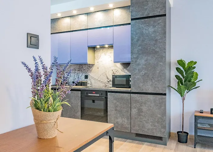 Glow Apartments, Nowa Letnica アパート