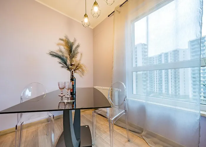 Glow Apartments, Nowa Letnica *