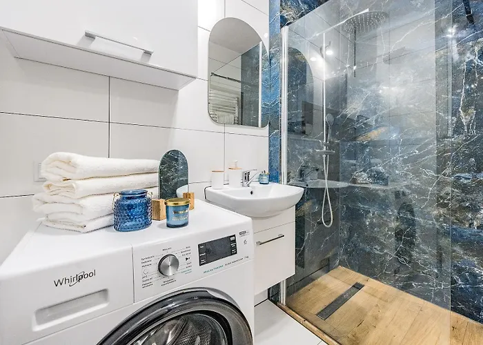 Glow Apartments, Nowa Letnica アパート *