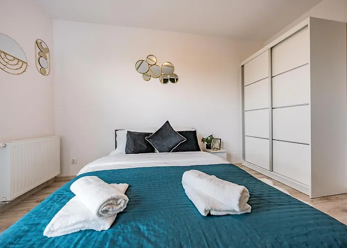 Glow Apartments, Nowa Letnica アパート