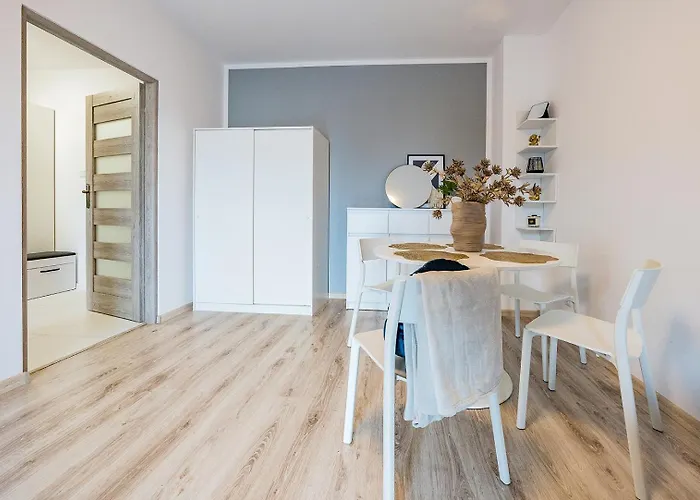 Glow Apartments, Nowa Letnica