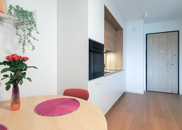 Glow Apartments, Nowa Letnica アパート *