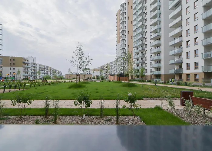 Glow Apartments, Nowa Letnica アパート